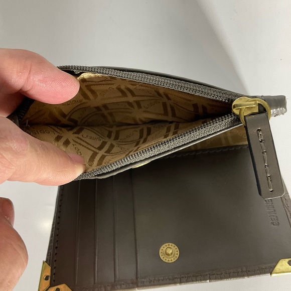 LODIS Brown Crocs Leather Bifold Sm Wallet Gold Hardware, 8 Card Slots Zip Area - Picture 12 of 16